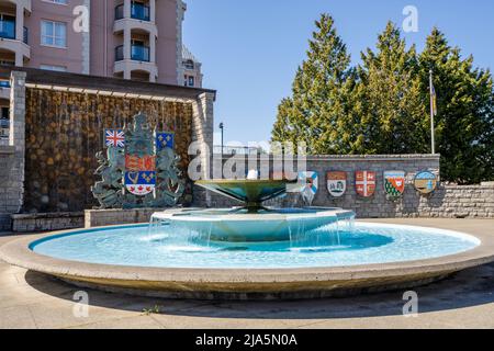 Victoria, BC, Kanada - April 14 2021 : Confederation Garden Court, Confederation Fountain. Stockfoto