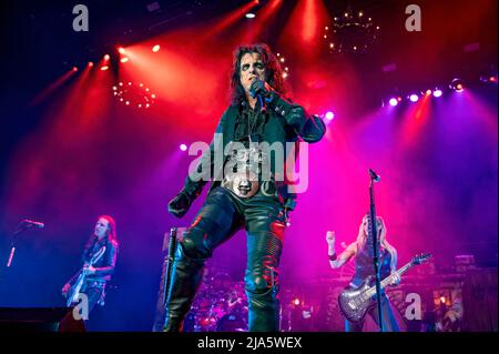 Manchester, Großbritannien. 27.. Mai 2022. Alice Cooper tritt in der AO Arena in Manchester auf. 2022-05-27. Kredit: Gary Mather/Alamy Live Nachrichten Stockfoto