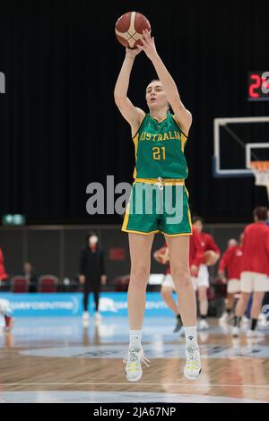 Sydney, Australien. 27.. Mai 2022. Darcee Garbin von der australischen Damen-Basketball-Mannschaft, die während Spiel 1 des Freundlichen Spiels der Internationalen Frauen-Serie zwischen dem australischen Damen-Basketball-Team gegen das japanische Frauen-Basketball-Team im Quay Center gesehen wurde. Endergebnis; Australien 70:66 Japan. (Foto von Luis Veniegra/SOPA Images/Sipa USA) Quelle: SIPA USA/Alamy Live News Stockfoto