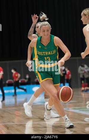 Sydney, Australien. 27.. Mai 2022. Laren Nicholson von der australischen Basketballmannschaft der Frauen gesehen während Spiel 1 des Freundlichen Spiels der Internationalen Frauenserie zwischen der australischen Basketballmannschaft der Frauen gegen die japanische Basketballmannschaft der Frauen im Quay Center. Endergebnis; Australien 70:66 Japan. (Foto von Luis Veniegra/SOPA Images/Sipa USA) Quelle: SIPA USA/Alamy Live News Stockfoto