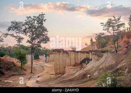 Limestone Creek Erosion National Park in Thailand Stockfoto