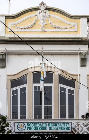 OLHAO, PORTUGAL - 13.. FEBRUAR 2022: Historisches Haus Sociedade Recreativa Progresso Olhanense, in Olhao, Algarve, Portugal. Stockfoto