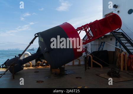 Staten Island, USA. 27.. Mai 2022. Die US-Küstenwache Sycamore, die US-Küstenwache zuverlässig und die USS Milmaukee dockten am Homeport Pier in Staten Island, NY, 27. Mai 2022 für die jährliche Flottenwoche 34.. (Foto: Steve Sanchehz/Sipa USA) Quelle: SIPA USA/Alamy Live News Stockfoto