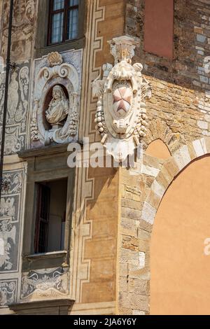 Pisa. Antiker Palast, Palazzo della Carovana oder dei Cavalieri. Gebäude der Universität (Scuola normale Superiore di Pisa), Platz der Ritter. Stockfoto