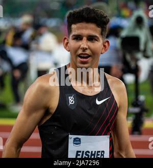 27. Mai 2022 Eugene ODER USA: Grant Fisher wird beim Nike Prefontaine Classic Night Meet im Hayward Field Eugene oder Thurman James/CSM den zweiten Platz in der 10.000 Stockfoto