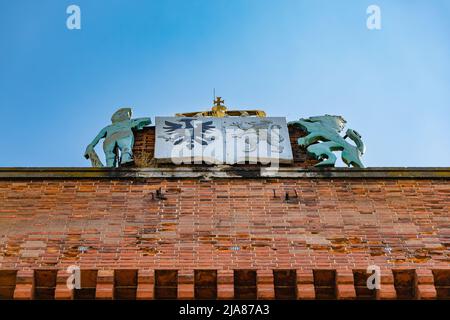 Kamieniec Zabkowicki, Polen - Juni 2021: Fassade des alten renovierten Palastes von Marianna Orańska Stockfoto