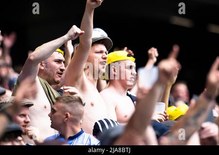 LONDON, GROSSBRITANNIEN. 28., Mai 2022. Die Fans während des ab Sundecks 1895 Cup Finales 2022 - Featherstone Rovers vs Leigh Centurions im Tottenham Hotspur Stadium am Samstag, den 28. Mai 2022. LONDON, ENGLAND. Kredit: Taka G Wu/Alamy Live Nachrichten Stockfoto
