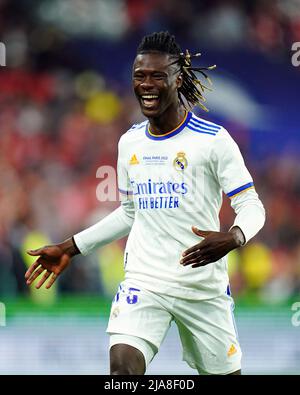 Eduardo Camavinga von Real Madrid feiert nach dem UEFA Champions League-Finale im Stade de France, Paris. Bilddatum: Samstag, 28. Mai 2022. Stockfoto
