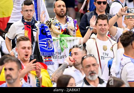 Saint Denis, Frankreich. 28.. Mai 2022. Real Madrid Fans während eines Fußballspiels zwischen Liverpool Football Club und Real Madrid CF im UEFA Champions League Finale 2021 - 2022 im stade de France in Paris, samstag, 28. Mai 2022 in Paris, Frankreich. FOTO SPORTPIX | DAVID CATRY DAVID CATRY Quelle: SPP Sport Press Foto. /Alamy Live News Stockfoto