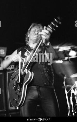 Alvin Lee (geboren Graham Anthony Barnes; 19. Dezember 1944 C 6. März 2013) war ein englischer Sänger und Gitarrist, am besten bekannt als der Leadsänger und Leadgitarrist der Blues-Rock-Band Ten Years After,Foto Kazimierz Jurewicz Stockfoto