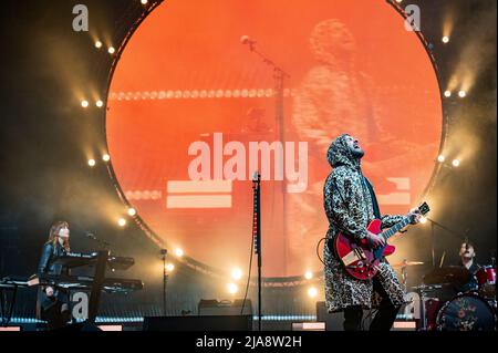 Warrington, Großbritannien. 28. Mai 2022. Liam Fray, Michael Campbell, Daniel 'Conan' Moores und Mark Cuppello von der Band The Courteeners Headline beim Warrington NBHD Weekend Festival 2022 Credit: Gary Mather/Alamy Live News Stockfoto