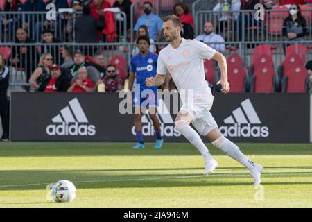 Toronto, Ontario, Kanada. 28.. Mai 2022. Kacper Przybylko (11) in Aktion während des MLS-Spiels zwischen dem FC Toronto und dem FC Chicago Fire. Das Spiel endete 3-2 für den FC Toronto. (Bild: © Angel Marchini/ZUMA Press Wire) Stockfoto