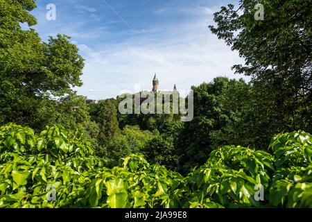 Luxemburg-Stadt, Mai 2022. Panoramablick auf die Pétrusse-Parks im Stadtzentrum Stockfoto