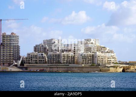 Panoramablick auf die Küste von Tigne in Sliema, Malta, Europa Stockfoto