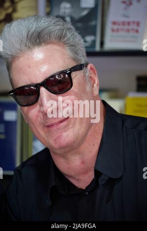 Madrid, Spanien. 28.. Mai 2022. Madrid Buchmesse: Jose Maria Sanz Beltran, Loquillo. Spanische Sängerin. Kredit: EnriquePSans/Alamy Live Nachrichten Stockfoto
