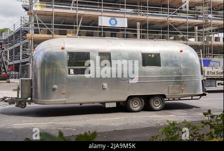 Classic American Airstream Caravan beig geschleppt Stockfoto