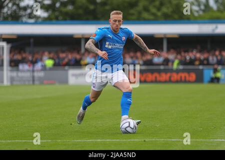 Solihull, Großbritannien. 29.. Mai 2022. Calvin Miller #3 von Chesterfield kontrolliert den Ball in Solihull, Vereinigtes Königreich am 5/29/2022. (Foto von Gareth Evans/News Images/Sipa USA) Quelle: SIPA USA/Alamy Live News Stockfoto