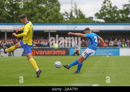 Solihull, Großbritannien. 29.. Mai 2022. Jeff King #20 von Chesterfield hat am 5/29/2022 in Solihull, Großbritannien, einen Torschuss erhalten. (Foto von Gareth Evans/News Images/Sipa USA) Quelle: SIPA USA/Alamy Live News Stockfoto