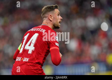 Paris, Frankreich. 28.. Mai 2022. Jordan Henderson (14) aus Liverpool beim UEFA Champions League-Finale zwischen Liverpool und Real Madrid im Stade de France in Paris. (Foto: Gonzales Photo/Alamy Live News Stockfoto