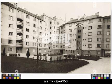 9., Gussenbauergasse 5-7 / Wasserburgergasse 1-3 / Tepserngasse 2-(heute) Sigmund-Freud-Hof-Hofansicht. Carl (Karl) Zapletal (1876-1941), Fotograf Stockfoto