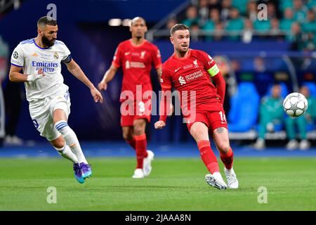 Paris, Frankreich. 28.. Mai 2022. Jordan Henderson (14) aus Liverpool beim UEFA Champions League-Finale zwischen Liverpool und Real Madrid im Stade de France in Paris. (Foto: Gonzales Photo/Alamy Live News Stockfoto