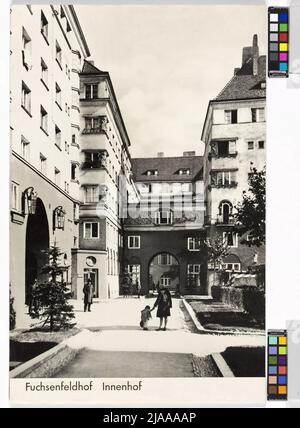 12., Längenfeldgasse 68 / Karl-Löwe-Gasse (ursprünglich Neuwallgasse) 17-19 / Aßmayergasse 63 / Murlingengasse 32-34-Fuchsenfeldhof-Hofansicht. Unbekannt Stockfoto