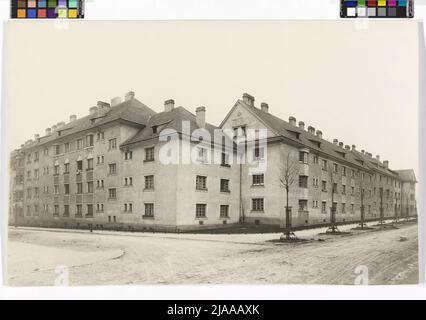 15., Mareschgasse 20-22 / Wickhoffgasse 2-12-Wohnanlage Schmelz. Unbekannt Stockfoto