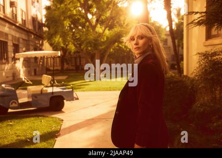 JUNO TEMPLE in THE OFFER (2022), Regie: DEXTER FLETCHER, ADAM ARKIN und COLIN BUCKSEY. Kredit: PARAMOUNT FERNSEHEN / Album Stockfoto