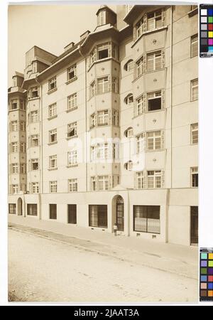 5., Fendigasse 38-42 - Metzleinstaler Hof - Seitenansicht. Carl (Karl) Zapletal (1876-1941), Fotograf Stockfoto