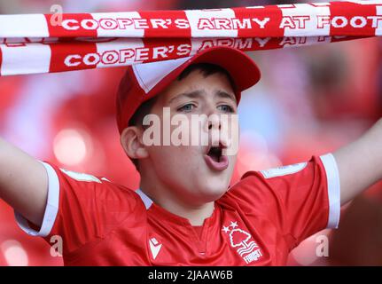 London, Großbritannien. 29.. Mai 2022. Ein Nottingham Forest Fan während des Sky Bet Championship Spiels im Wembley Stadium, London. Bildnachweis sollte lauten: Paul Terry/Sportimage Kredit: Sportimage/Alamy Live News Stockfoto
