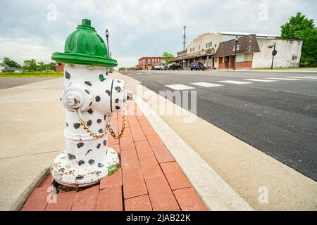 Lackierter Hydrant an der South Main Street, Galena, Kansas, USA Stockfoto