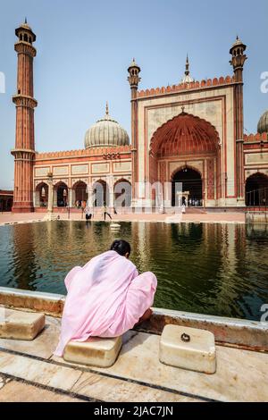 Frau in der Jama Masjid Moschee, Alt-Delhi, Indien Stockfoto