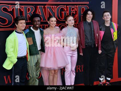 Gaten Matarazzo, Caleb McLaughlin, Millie Bobby Brown, Sadie Sink, Finn Wolfhard, Noah Schnapp 107 Besuchen Sie die Premiere von Netflix's 'Stranger Things'-Saison 3 am 28. Juni 2019 in Santa Monica, Kalifornien. Stockfoto