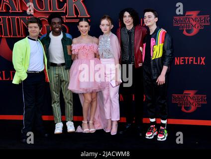 Gaten Matarazzo, Caleb McLaughlin, Millie Bobby Brown, Sadie Sink, Finn Wolfhard, Noah Schnapp 103 Besuchen Sie die Premiere von Netflix's 'Stranger Things'-Saison 3 am 28. Juni 2019 in Santa Monica, Kalifornien. Stockfoto