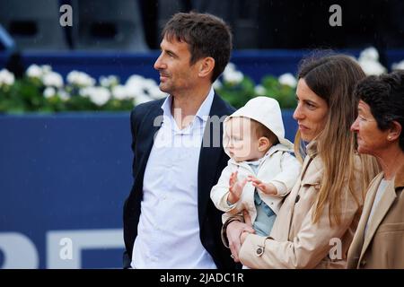 BARCELONA - APR 20: Tommy Robredo und seine Familie bei seiner Pensionierung beim Barcelona Open Banc Sabadell Tennisturnier im Real Club De Teni Stockfoto