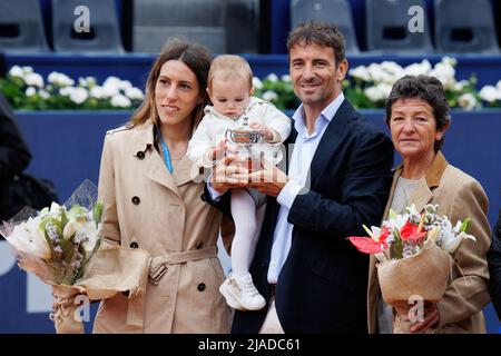 BARCELONA - APR 20: Tommy Robredo und seine Familie bei seiner Pensionierung beim Barcelona Open Banc Sabadell Tennisturnier im Real Club De Teni Stockfoto