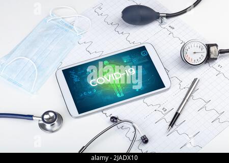 Tablet-pc und Werkzeuge für Ärzte Stockfoto