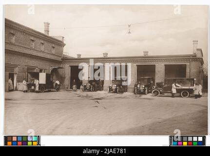 3., Arsenalstrasse 7 - Städtische Medizinische Station - Hof. Carl (Karl) Zapletal (1876-1941), Fotograf Stockfoto