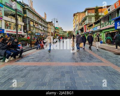 Gangtok, Sikkim, Indien - 31. Dezember 2020 : MG Marg Street in Gangtok, Sikkim, Indien. Stockfoto