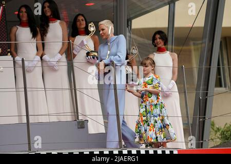 29.. Mai 2022, Rennstrecke von Monaco, Monte Carlo, FORMEL 1 GRAND PRIX DE MONACO 2022 , auf dem Bild Charlene Lynette Grimaldi, Prinzessin von Monaco, Tochter Gabriella von Monaco Stockfoto