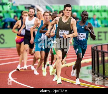 Eugene ODER USA. 28.. Mai 2022. Jakob Ingebrigtsen gewinnt die Bowerman Mile in 3:49,76 während des Nike Prefontaine Classic bei Hayward Field Eugene ODER Thurman James/CSM/Alamy Live News Stockfoto