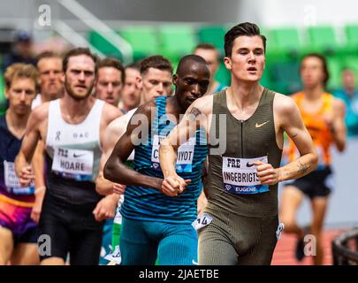 Eugene ODER USA. 28.. Mai 2022. Jakob Ingebrigtsen gewinnt die Bowerman Mile in 3:49,76 während des Nike Prefontaine Classic bei Hayward Field Eugene ODER Thurman James/CSM/Alamy Live News Stockfoto