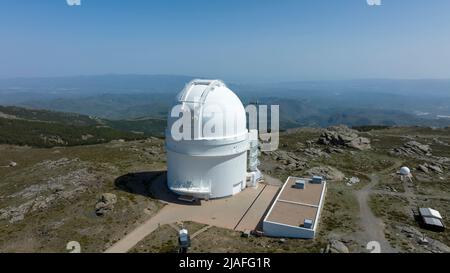 Einrichtungen des Calar Alto Observatoriums in der Provinz Almeria, Spanien. Stockfoto