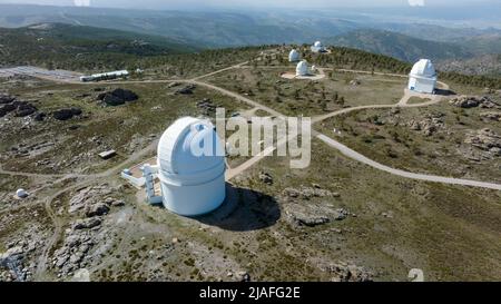 Einrichtungen des Calar Alto Observatoriums in der Provinz Almeria, Spanien. Stockfoto