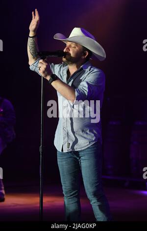 Pompano Beach FL, USA. 29.. Mai 2022. Justin Moore tritt am 29. Mai 2022 im Pompano Beach Amphitheater in Pompano Beach, Florida, auf. Kredit: Mpi04/Media Punch/Alamy Live Nachrichten Stockfoto