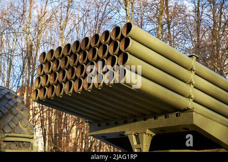 Russisches Raketenabschusssystem aus nächster Nähe Stockfoto