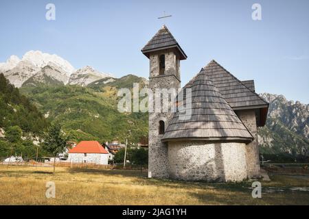 Katholische Kirche, Thethi Dorf Thethi Tal, Albanien Stockfoto