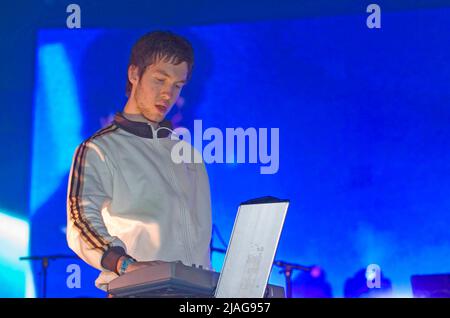 Stock-Bilder von DJ Calvin Harris beim Escape into the Park Tanzfestival im Singleton Park, Swansea im Juni 2007. Stockfoto