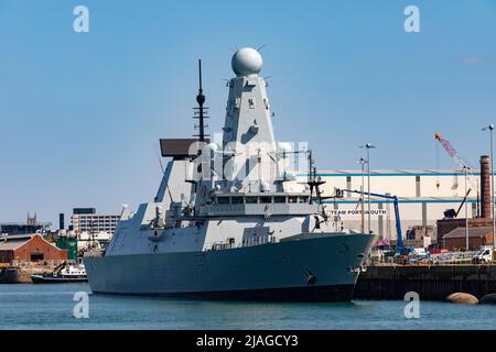 HMS Duncan (D37) ist der sechste und letzte der Typ-45-Zerstörer der gewagten Klasse für Luftverteidigung und geführte Raketen, die für die britische Royal Navy und L gebaut wurden Stockfoto