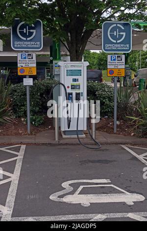 Gridserve Electric Highway Charging Points Frankley Moto Services M5 Northbound, West Midlands, England, UK Stockfoto